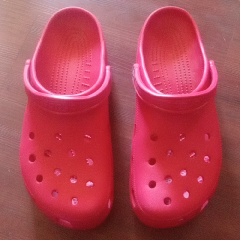 Red Crocs size 13